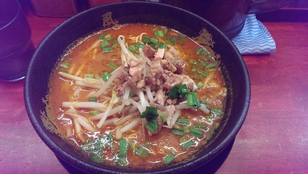 「辛ラーメン、替え玉w」@とんこつラーメン 博多風龍 渋谷店の写真