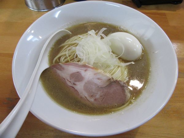 「中華ソバ（７５０円）＋味玉＋和え玉」@煮干中華ソバ イチカワの写真