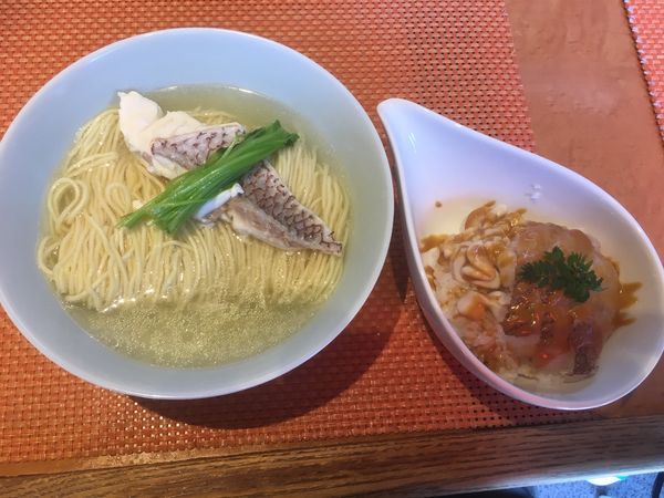 「鯛塩そば、鯛と白子の丼セット1200円」@柴崎亭の写真