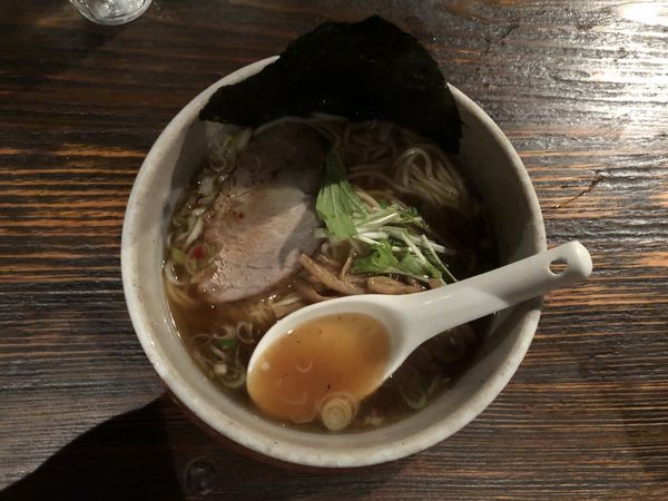 「正油そば」@秋刀魚中華そば 生粋の写真