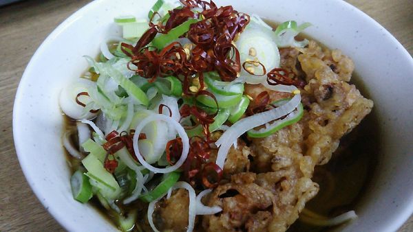 「ジャンボゲソそば」@一由そば 日暮里店の写真