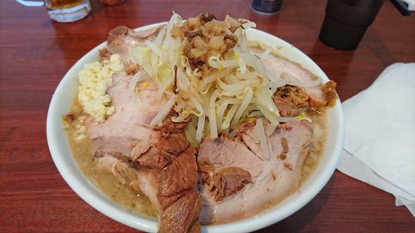 「豚ラーメン    油少な目、ニンニク少な目」@俺の生きる道 つくば店の写真