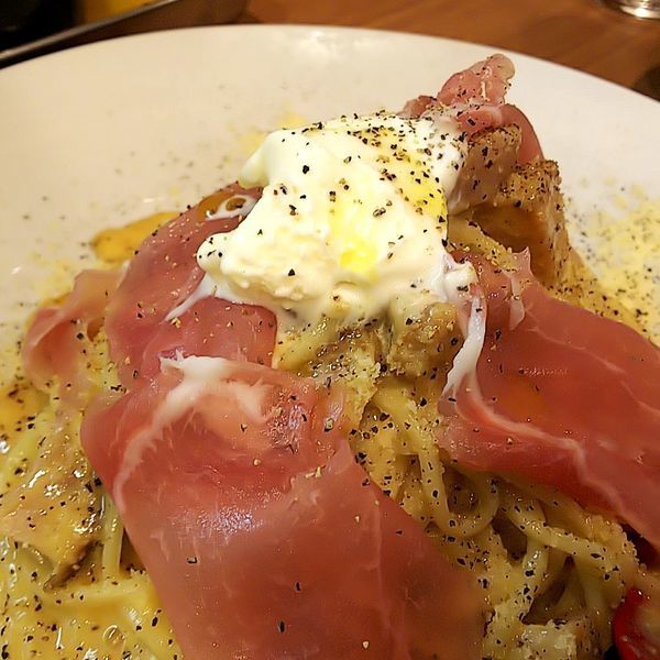 「【気まぐれ限定】ローマ式カルボナーラfeat.ハーゲンダッツ」@ラーメン カワタカの写真