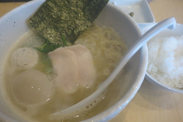 「濃厚鶏白湯（塩）780円」@らーめん 銀杏 松戸店の写真