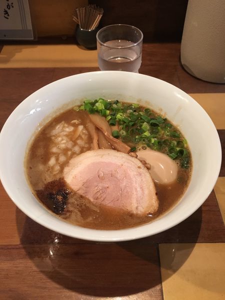 「味玉ラーメン」@らーめん 佳の写真