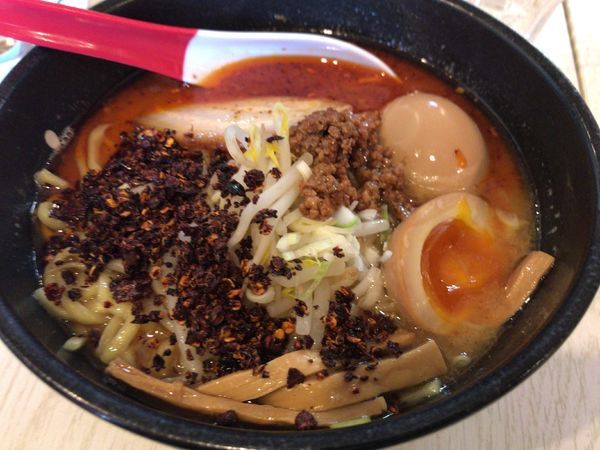 「麻辣味噌らーめん880円+辛痺粉50円+味付玉子100円」@麺屋 誉の写真