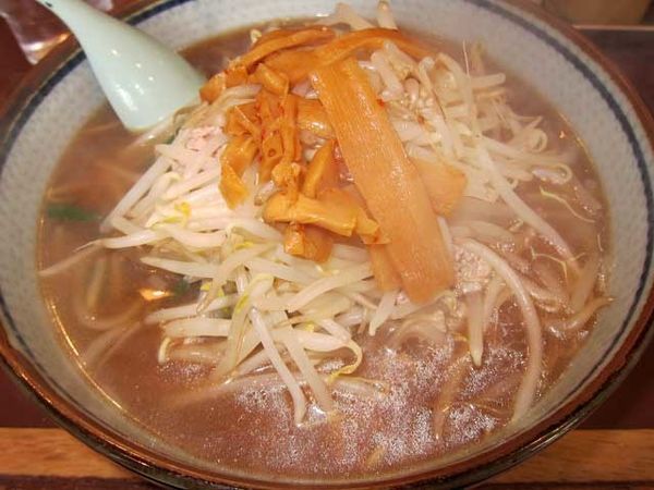 「札幌ラーメンの醤油　640円」@えぞ松 神楽坂支店の写真