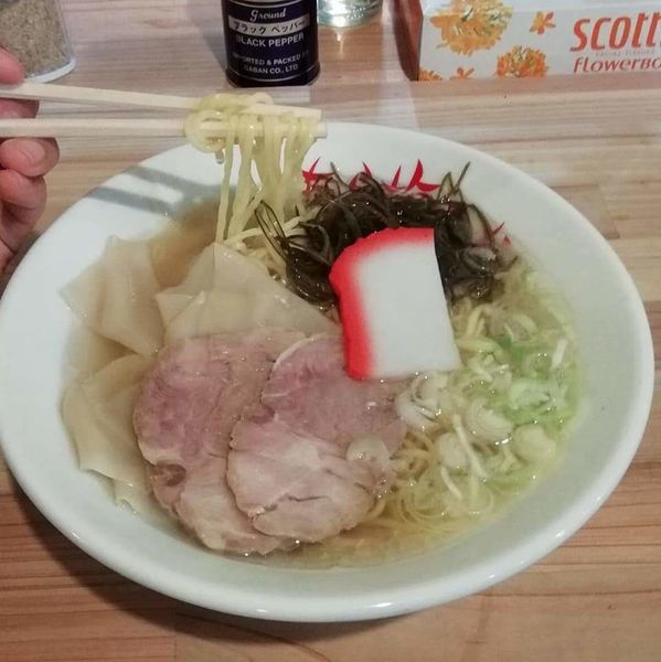 「ちゅら塩らーめん」@武蔵家 沖縄本店の写真