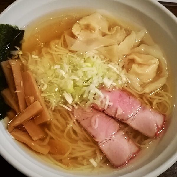 「エビワンタンメン　８５０円」@支那そば うみの写真