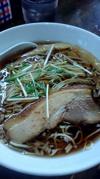 「八王子ラーメン（６００円）」@らーめん なぶら 左入店の写真