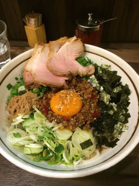 「特製台湾まぜそば」@神田ラーメン わいず 神田本店の写真