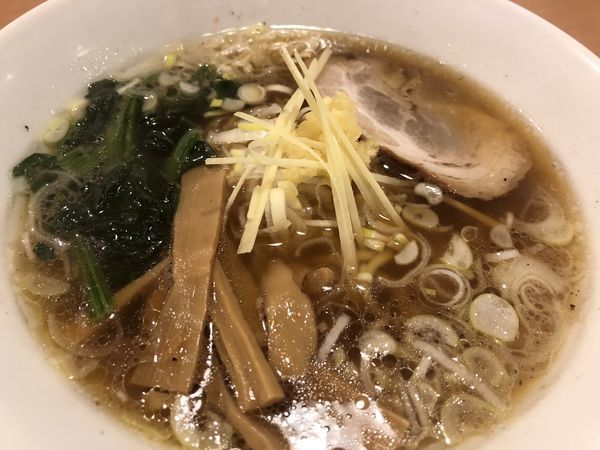 「生姜醤油ラーメン」@らーめんともや 前橋本店の写真