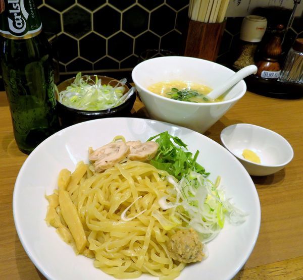 「濃厚つけそば塩＋葱（900円）+カールスバーグ」@桜の華の写真