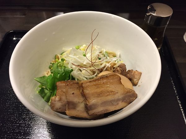 「油そば（特製盛）」@自家製麺 Rootsの写真