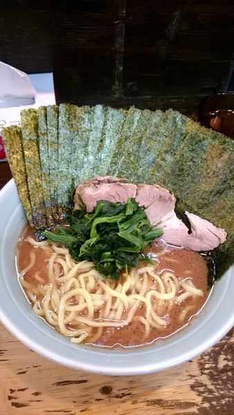 「らーめんのりW(固め多め)」@らーめん武道家 口の写真