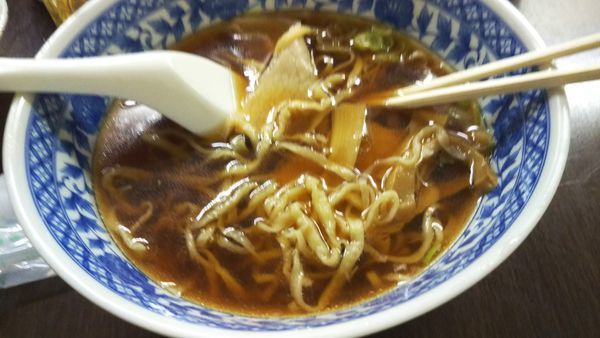 「手打ちラーメン 680円」@らーめん酒房 平八朗の写真