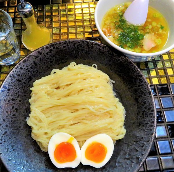 「しおつけ麺＋味玉（1,000円）」@町田汁場 しおらーめん進化 中山店の写真