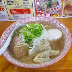 全部のせ塩ラーメン