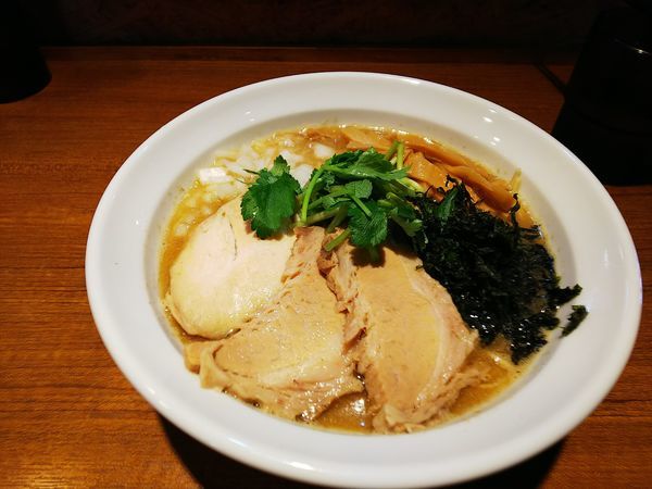 「かます煮干しの白湯ら～めん」@寿製麺よしかわ 川越店の写真