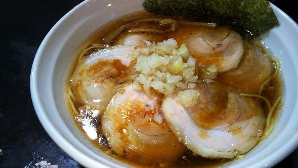 「バラチャーシュー麺　800円＋まかない飯　300円」@中華そば 弥栄の写真