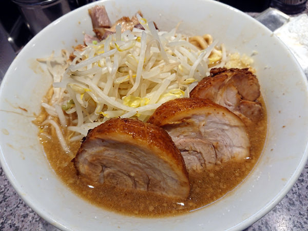 「ラーメンミニ＋豚マシ」@ラーメン宮郎の写真