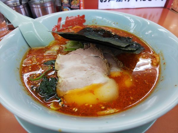 「辛味噌ラーメン辛さMAX(クーポンチャーシュー）」@ラーメン山岡家 さいたま丸ヶ崎店の写真