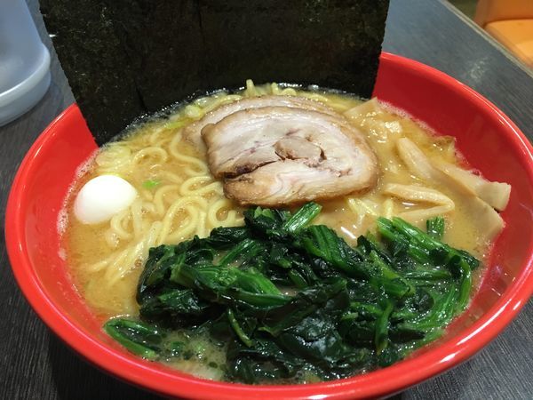 「塩豚骨」@ゴル麺。 野毛店の写真