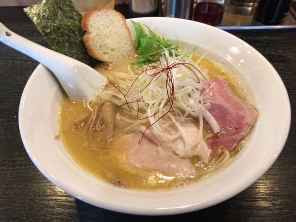 「濃厚鶏白湯 醤油」@上気元 いただきの写真