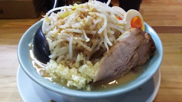 「味噌J-Low麺(麺少なめ)￥700+味玉￥100」@J郎麺の写真