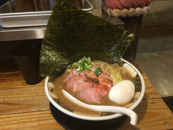 「すごい煮干ラーメン1200円」@すごい煮干ラーメン凪 新宿ゴールデン街店 本館の写真