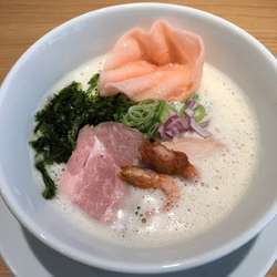 ふわっと濃厚鯛らー麺