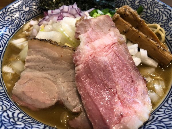 「極上濃厚煮干しそば（中）＋タマネギ」@煮干しつけ麺 宮元の写真