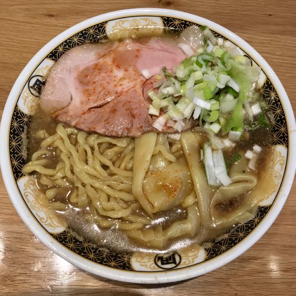 「すごい煮干ラーメン ¥830円（大盛り同料金）」@ラーメン凪 川口東口駅前店の写真