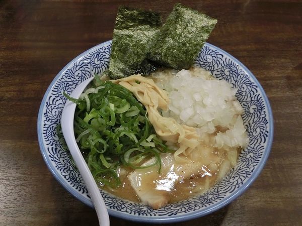 「濃厚煮干し中華そば大盛+青ネギ増し+玉ねぎ増し」@麺匠 銀星 海美風の写真