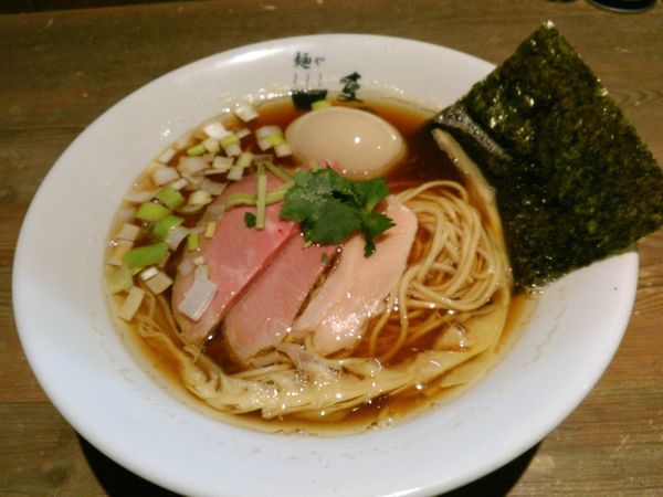 「中華そば ￥720・味玉」@麺やまつ本の写真