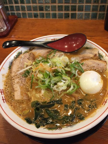 「味噌ラーメン(大) 焼豚盛り ￥９５０円」@浪花のラーメン あっぱれの写真