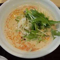 豆乳担担麺　860円（税込）