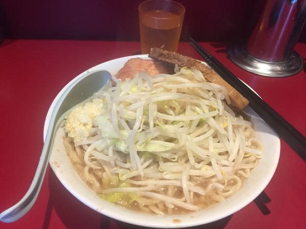 「小ラーメン+ニンニク　700円」@ラーメン二郎 荻窪店の写真