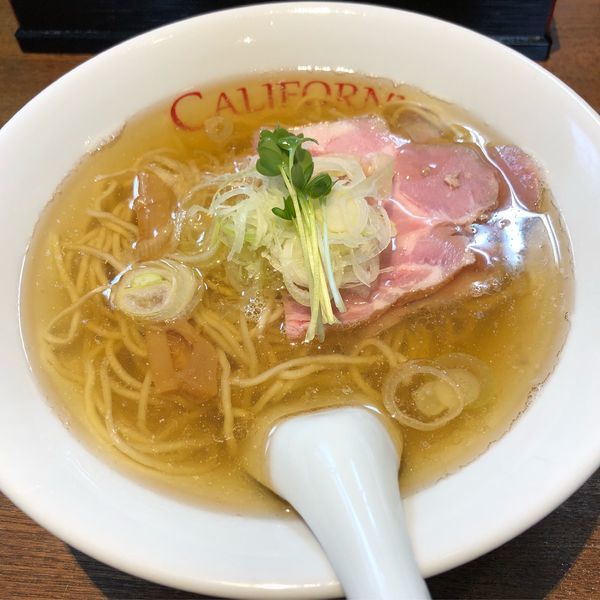 「塩煮干そば」@中華そば カリフォルニアの写真