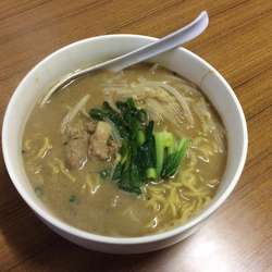 ジャンボ餃子と白味噌ラーメン