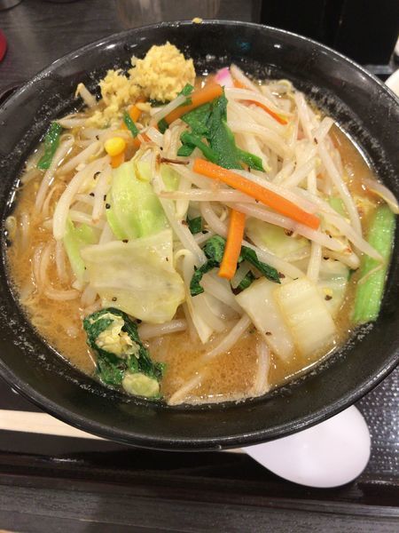「味噌タンメン（850円）」@東京タンメン トナリ 東京ラーメンストリート店の写真