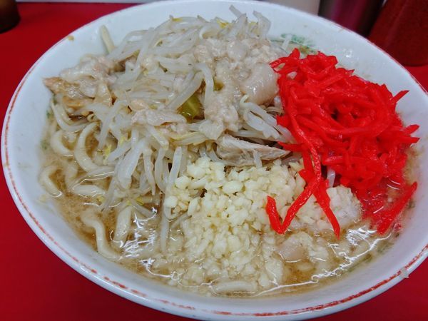 「小豚 サービス紅生姜」@ラーメン二郎 湘南藤沢店の写真