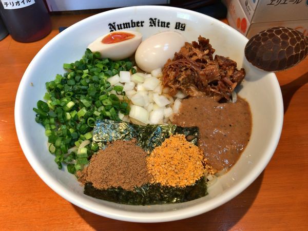 「油そば＋味玉」@麺Dining Number Nine 09の写真