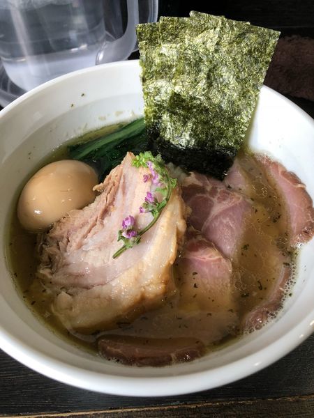 「特製塩煮干しそば」@陽はまたのぼるの写真