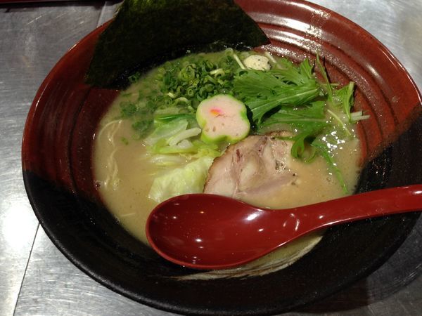 「鶏炊き濃厚白湯麺　＠７８０円」@博多鶏炊き濃厚らーめん ひのとり 東京東陽町本店の写真