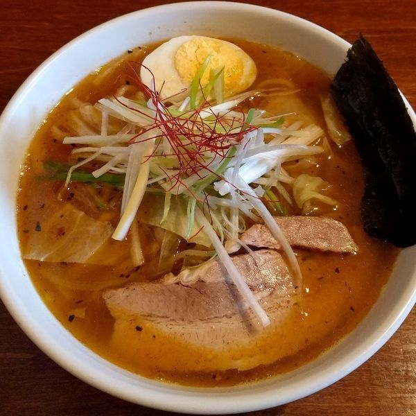 「赤麺」@麺処 メディスン麺の写真