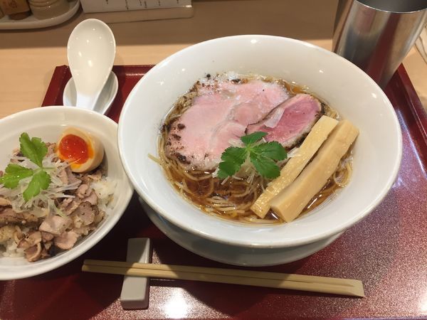 「紀州鴨そば+炙りチャーシュー丼（870+350円）」@燃えよ麺助の写真