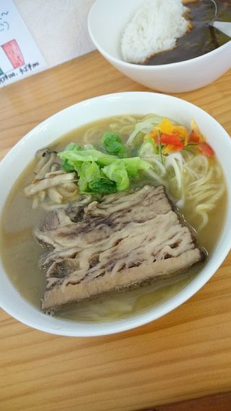 「牛肉の赤ワイン煮ラーメン  900円」@濃厚ラーメン じゅんの写真