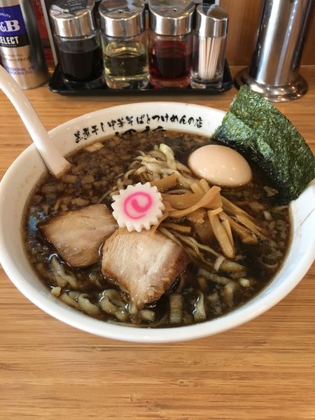 「味玉らーめん:800円」@黒煮干し中華そばとつけめんの店 綱哲の写真