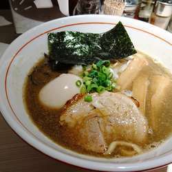 焼煮干し濃厚醤油そば 味卵